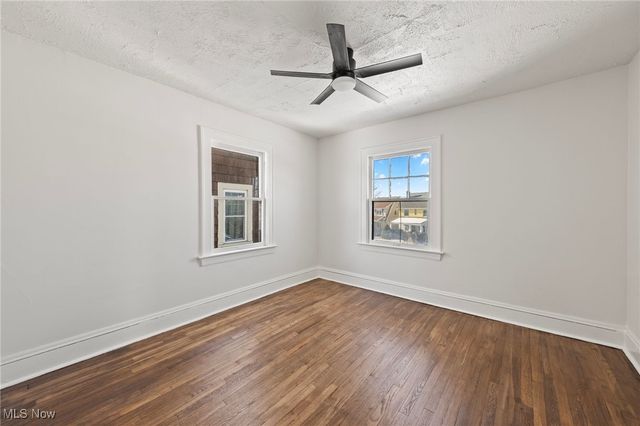 1061 Greyton Road, Cleveland Heights, OH 44112