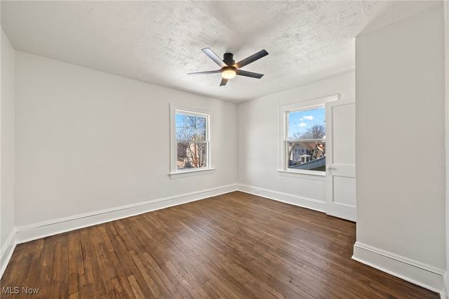 1061 Greyton Road, Cleveland Heights, OH 44112