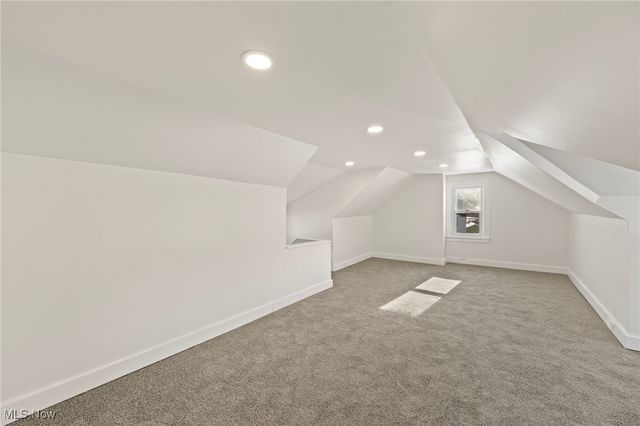 1061 Greyton Road, Cleveland Heights, OH 44112