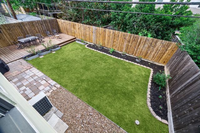 539 W 25th Street A, Houston, TX 77008