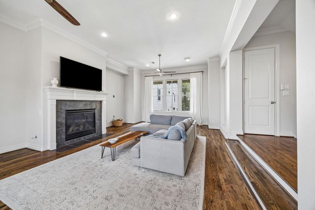 539 W 25th Street A, Houston, TX 77008