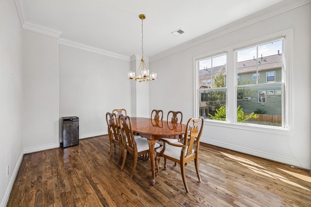 539 W 25th Street A, Houston, TX 77008