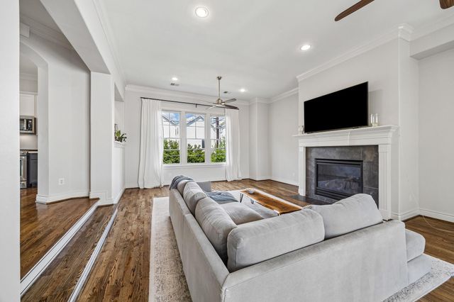 539 W 25th Street A, Houston, TX 77008