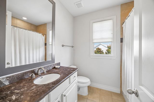 539 W 25th Street A, Houston, TX 77008
