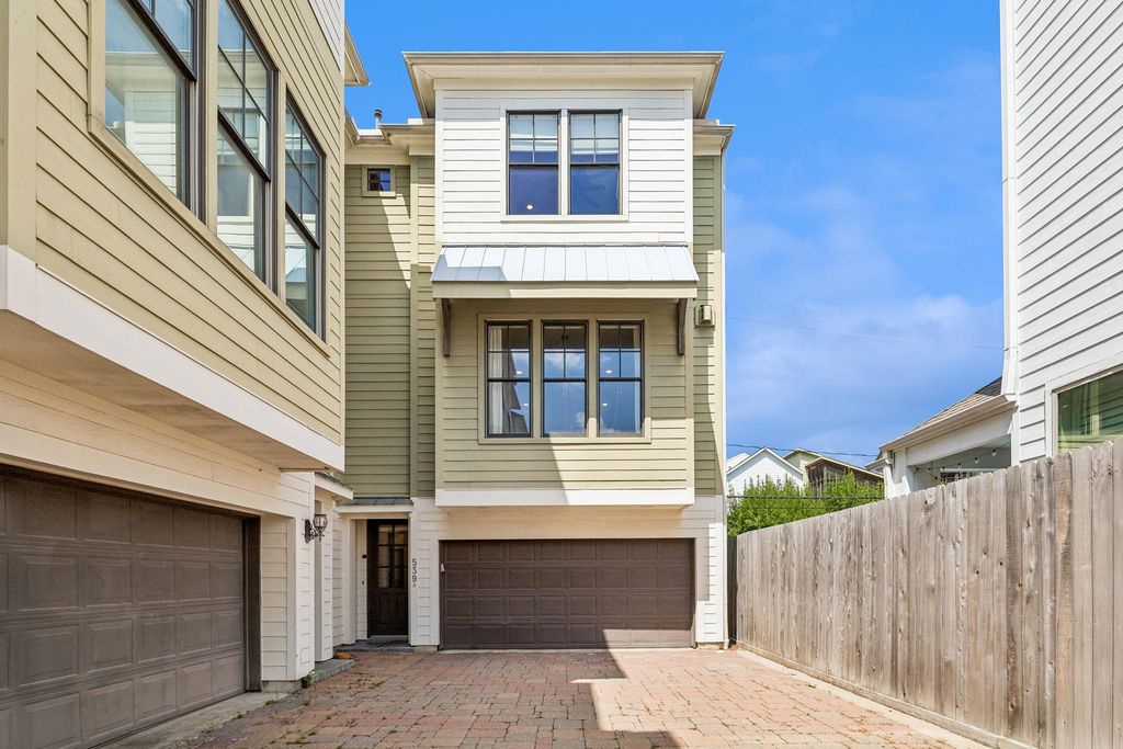 539 W 25th Street A, Houston, TX 77008