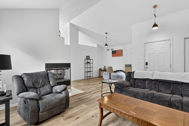 1919 Cloverdale Way, Belvidere, IL 61008