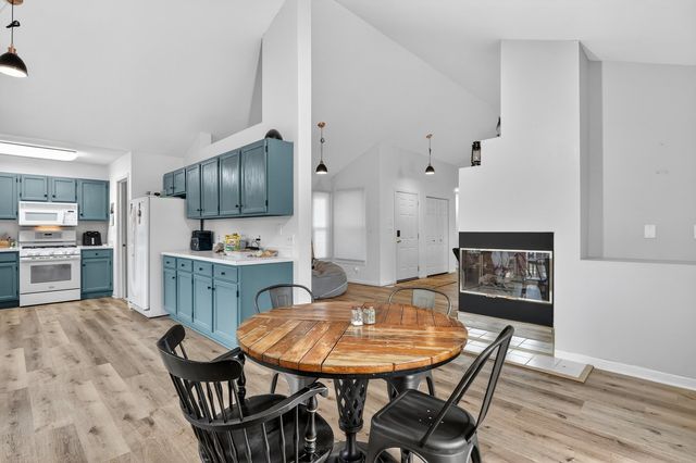 1919 Cloverdale Way, Belvidere, IL 61008