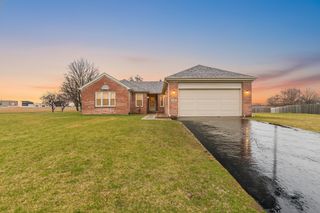 1919 Cloverdale Way, Belvidere, IL 61008