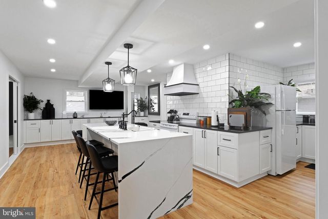 1700 VERBENA ST NW, Washington, DC 20012