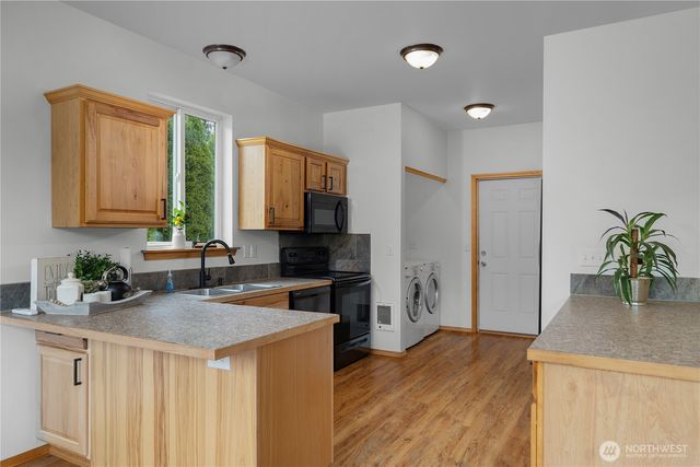 321 E Penzance Road, Shelton, WA 98584