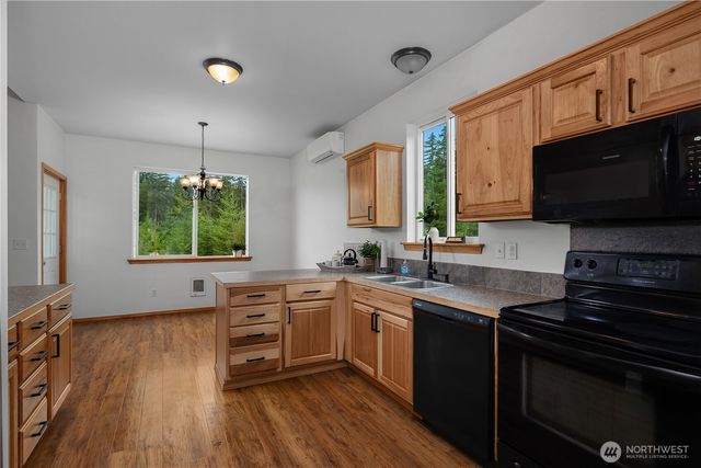 321 E Penzance Road, Shelton, WA 98584