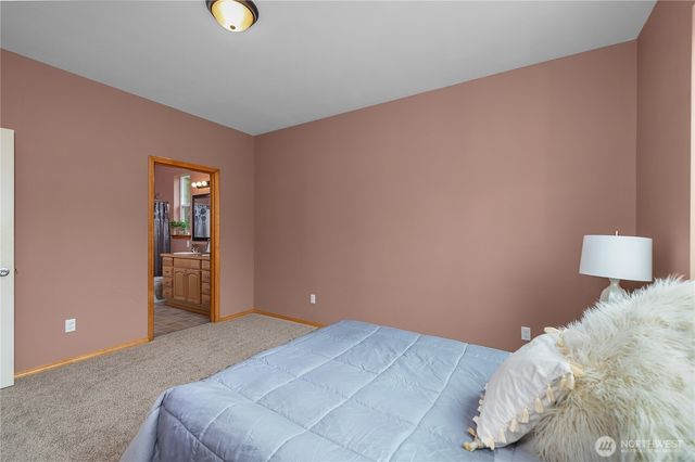 321 E Penzance Road, Shelton, WA 98584
