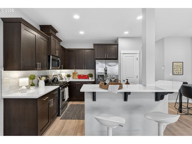 2876 S NECTARINE St, Cornelius, OR 97113