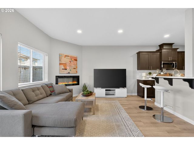 2876 S NECTARINE St, Cornelius, OR 97113