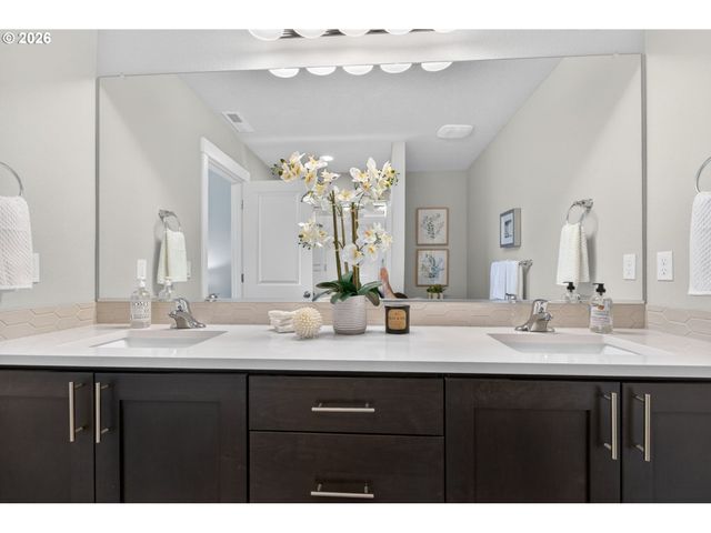 2876 S NECTARINE St, Cornelius, OR 97113