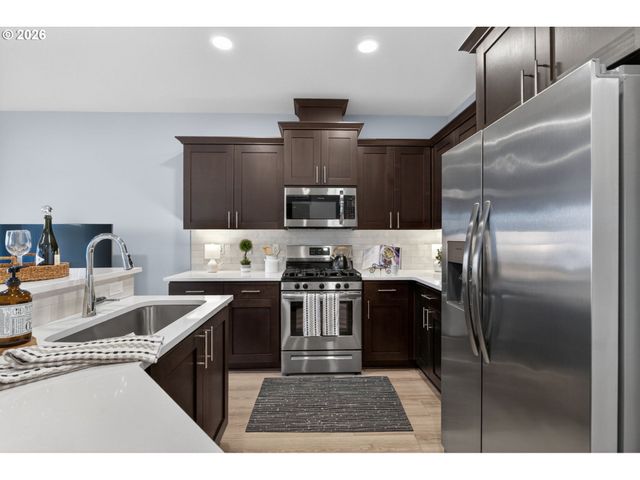 2876 S NECTARINE St, Cornelius, OR 97113