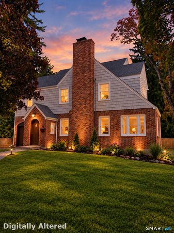 18 Eastview Street, West Hartford, CT 06107