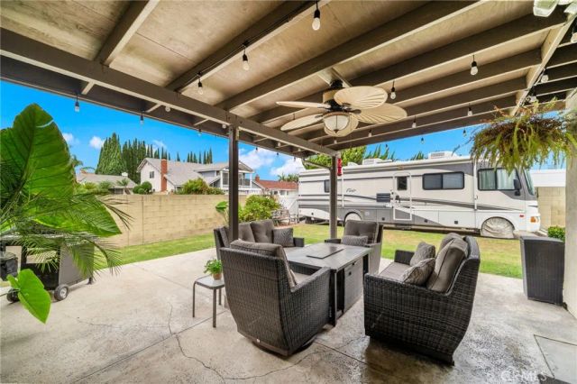 9735 Hibiscus Avenue, Fountain Valley, CA 92708