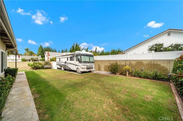9735 Hibiscus Avenue, Fountain Valley, CA 92708