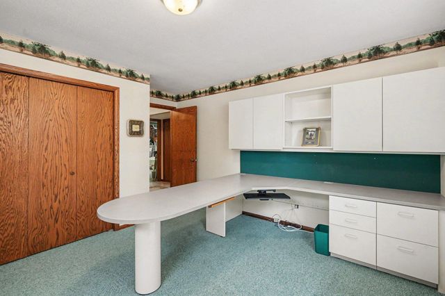 436 Rice Creek Boulevard NE, Fridley, MN 55432
