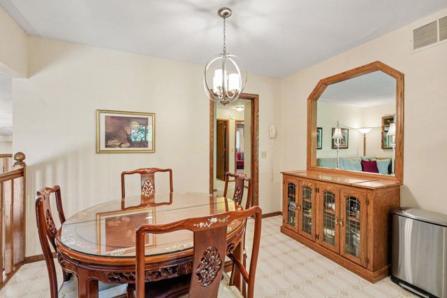 436 Rice Creek Boulevard NE, Fridley, MN 55432