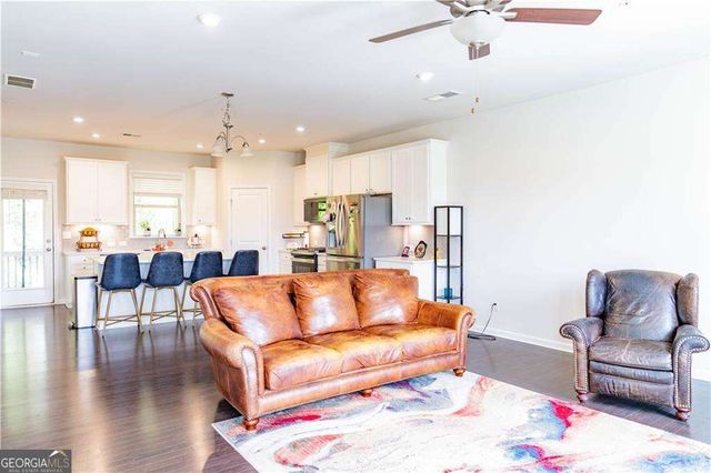 1452 Ridgebend Way SE, Mableton, GA 30126