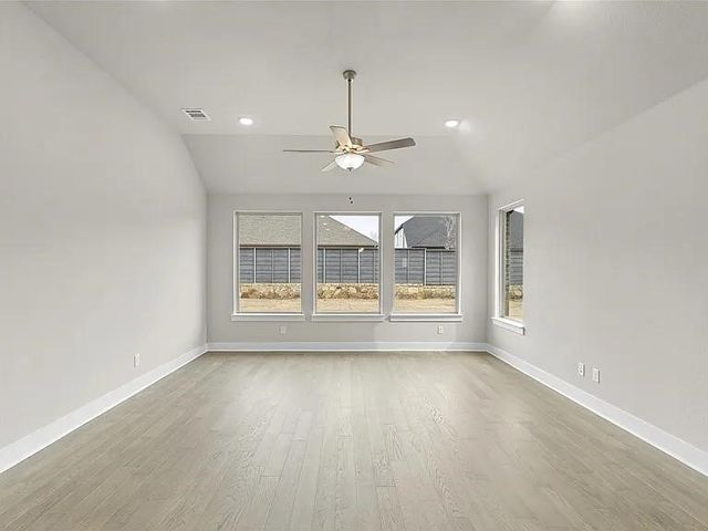 7020 Ladybug Lane, Aubrey, TX 76227