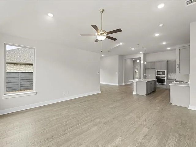 7020 Ladybug Lane, Aubrey, TX 76227