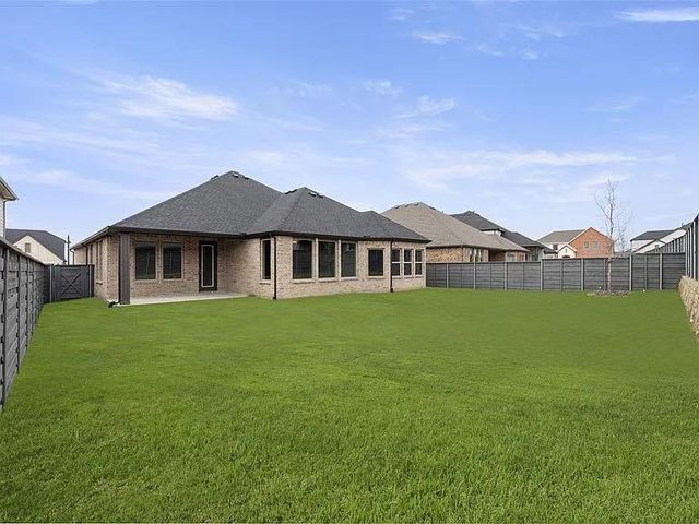 7020 Ladybug Lane, Aubrey, TX 76227