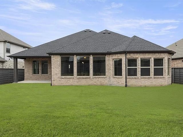 7020 Ladybug Lane, Aubrey, TX 76227