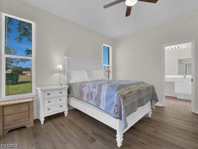 11204 Lakeland CIR, Fort Myers, FL 33913