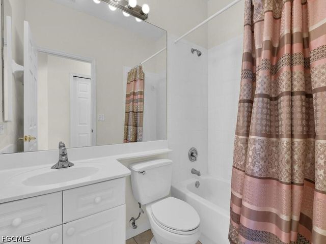 11204 Lakeland CIR, Fort Myers, FL 33913