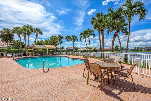 11204 Lakeland CIR, Fort Myers, FL 33913