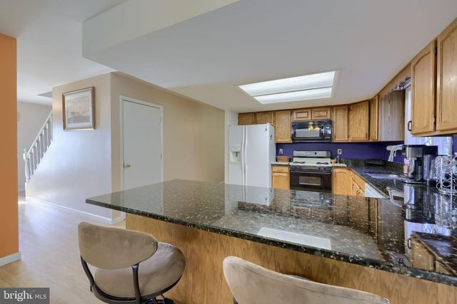 2001 PARKVIEW DR, Red Lion, PA 17356