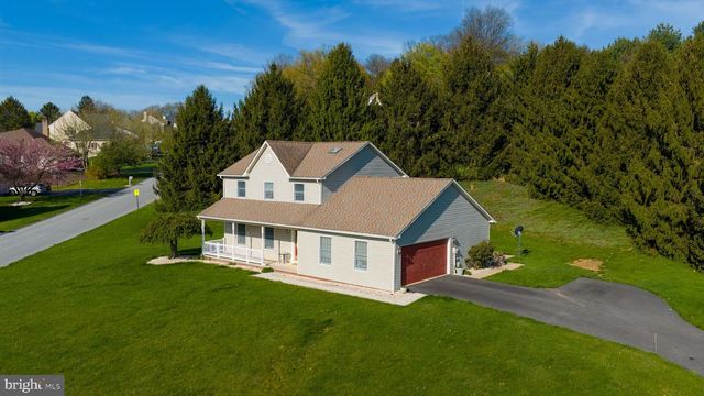 2001 PARKVIEW DR, Red Lion, PA 17356