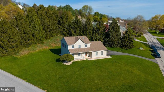 2001 PARKVIEW DR, Red Lion, PA 17356