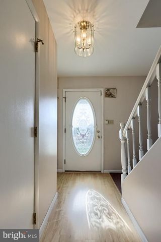 2001 PARKVIEW DR, Red Lion, PA 17356