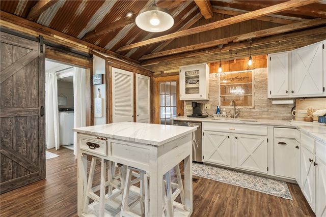 19611 W Nokes Farm Road, Siloam Springs, AR 72761