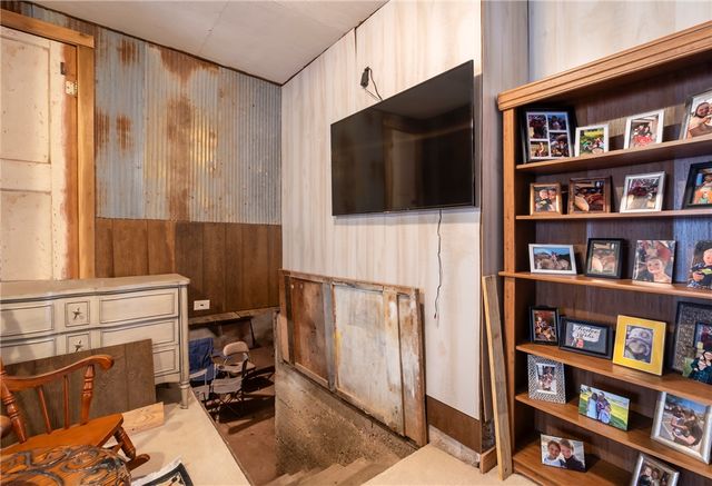 19611 W Nokes Farm Road, Siloam Springs, AR 72761