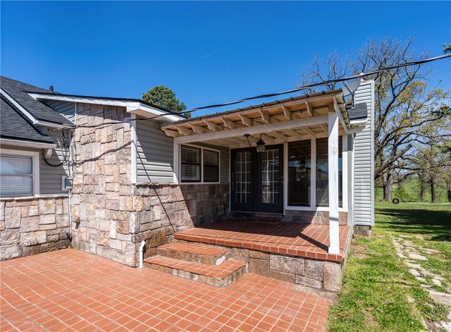 19611 W Nokes Farm Road, Siloam Springs, AR 72761