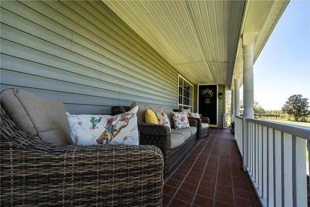 19611 W Nokes Farm Road, Siloam Springs, AR 72761