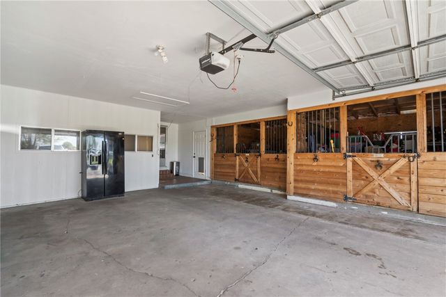 19611 W Nokes Farm Road, Siloam Springs, AR 72761