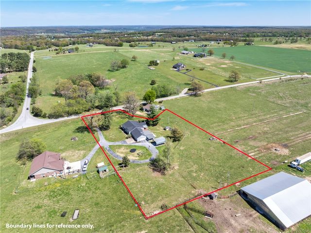 19611 W Nokes Farm Road, Siloam Springs, AR 72761