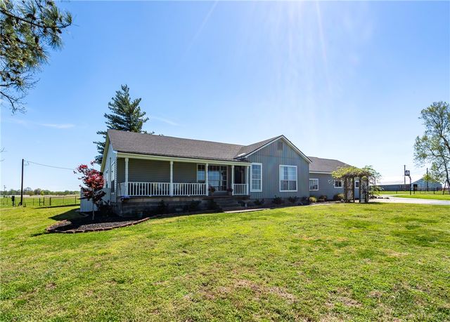 19611 W Nokes Farm Road, Siloam Springs, AR 72761