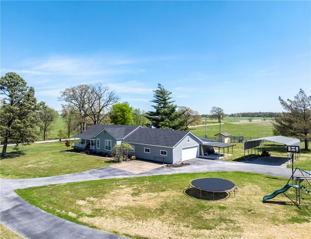 19611 W Nokes Farm Road, Siloam Springs, AR 72761