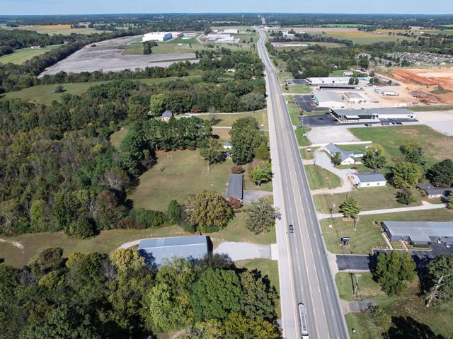 2763 Highway 43, N, Lawrenceburg, TN 38464