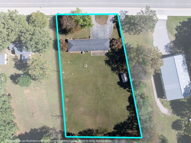 2763 Highway 43, N, Lawrenceburg, TN 38464