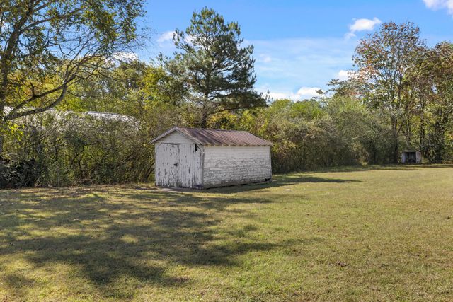 2763 Highway 43, N, Lawrenceburg, TN 38464