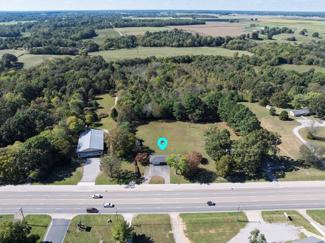 2763 Highway 43, N, Lawrenceburg, TN 38464