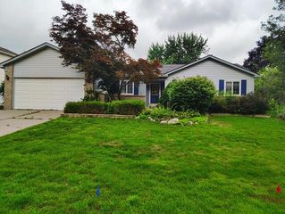 24672 Simmons Drive, Novi City, MI 48374